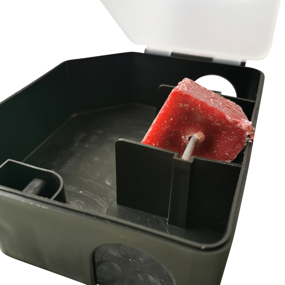 MUEDO106ITUV – Mini bait box for mice with metal skewer, transparent - Image 5